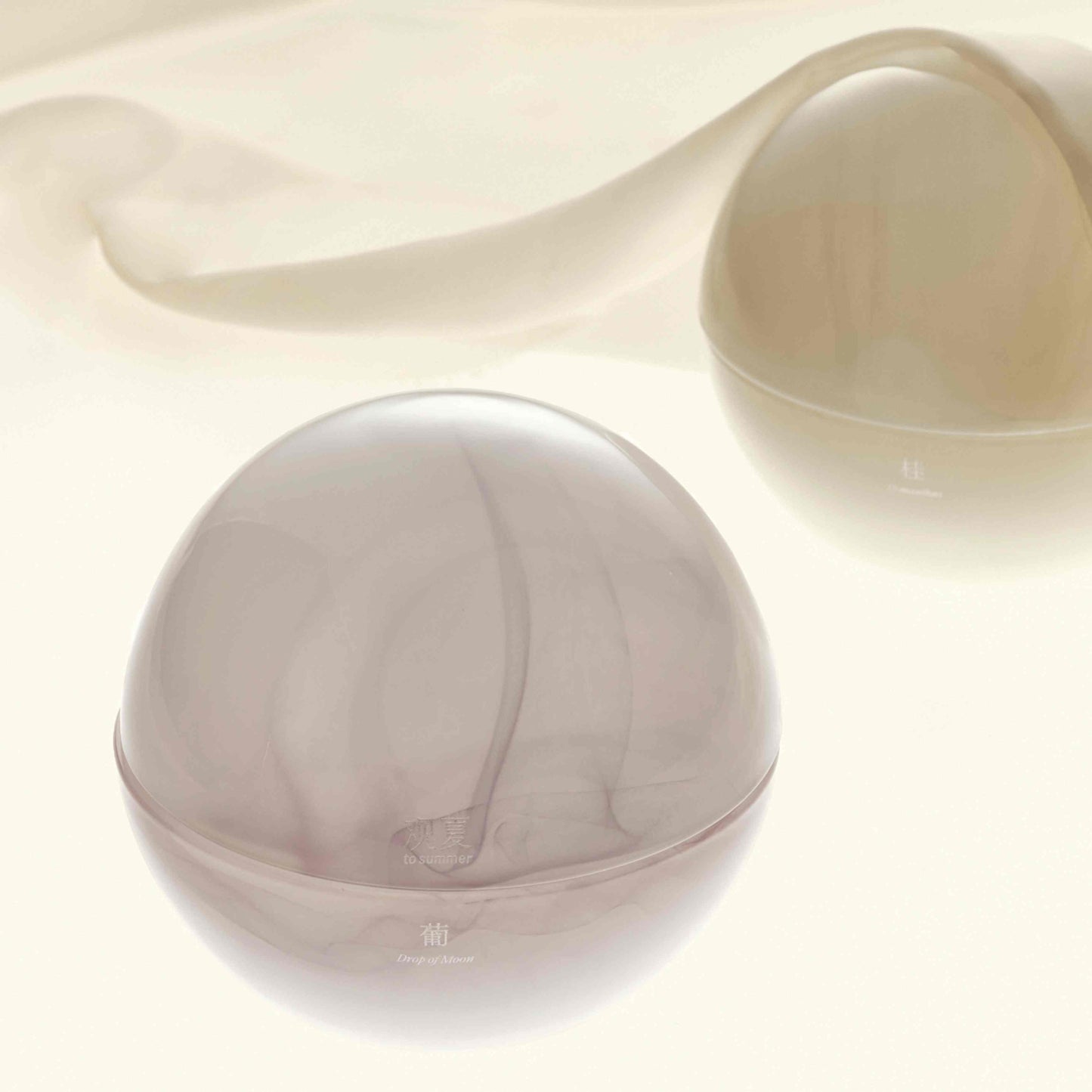 【NEW】DROP OF MOON SCENTED MOON RABBIT CANDLE - Autumn Limited