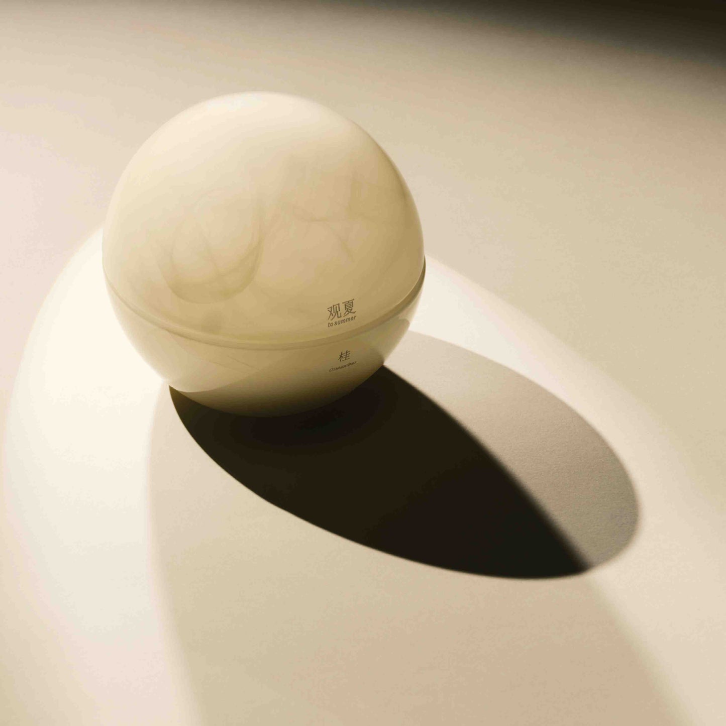 【NEW】DROP OF MOON SCENTED MOON RABBIT CANDLE - Autumn Limited