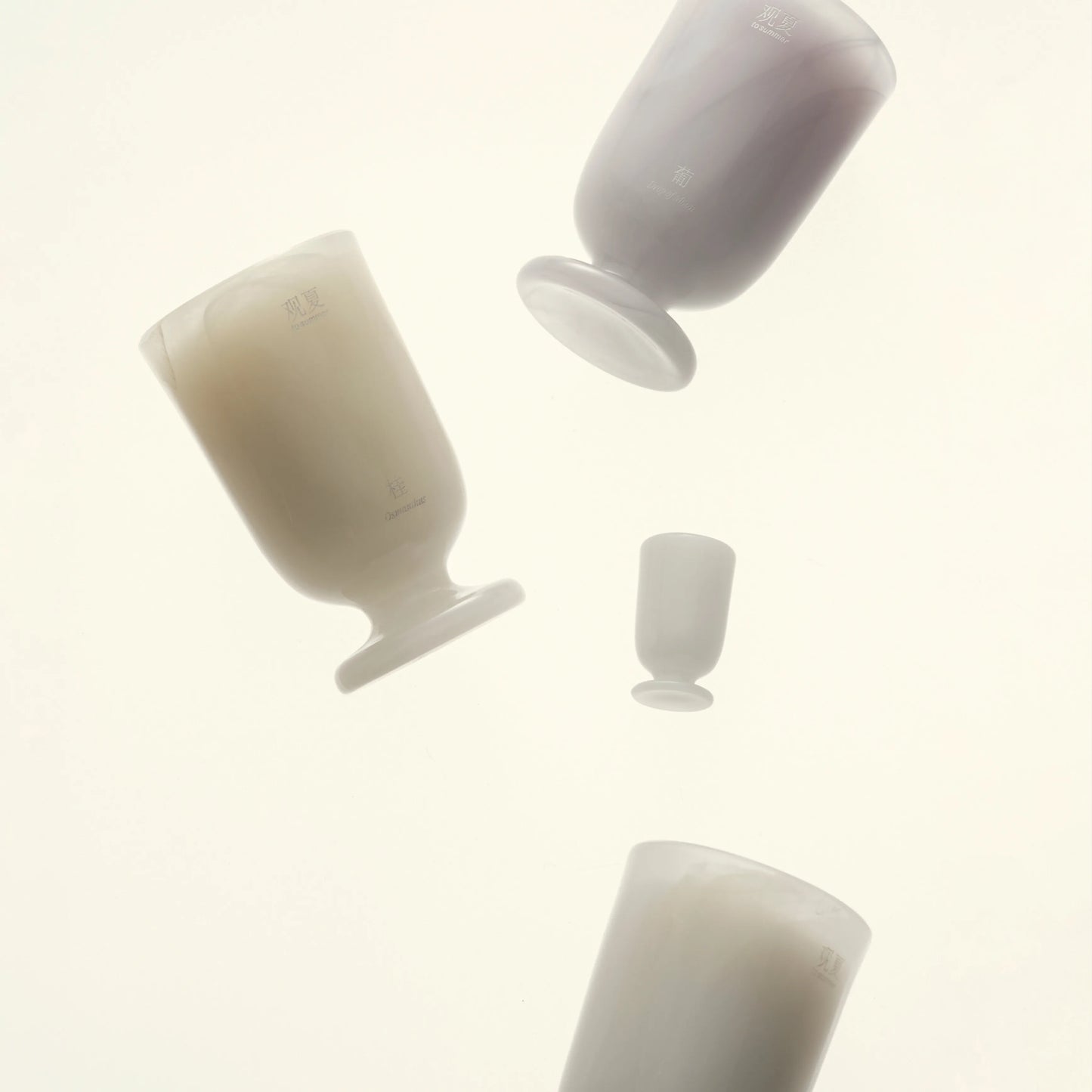 【NEW】DROP OF MOON SCENTED WOOD WICK CANDLE - Autumn Limited