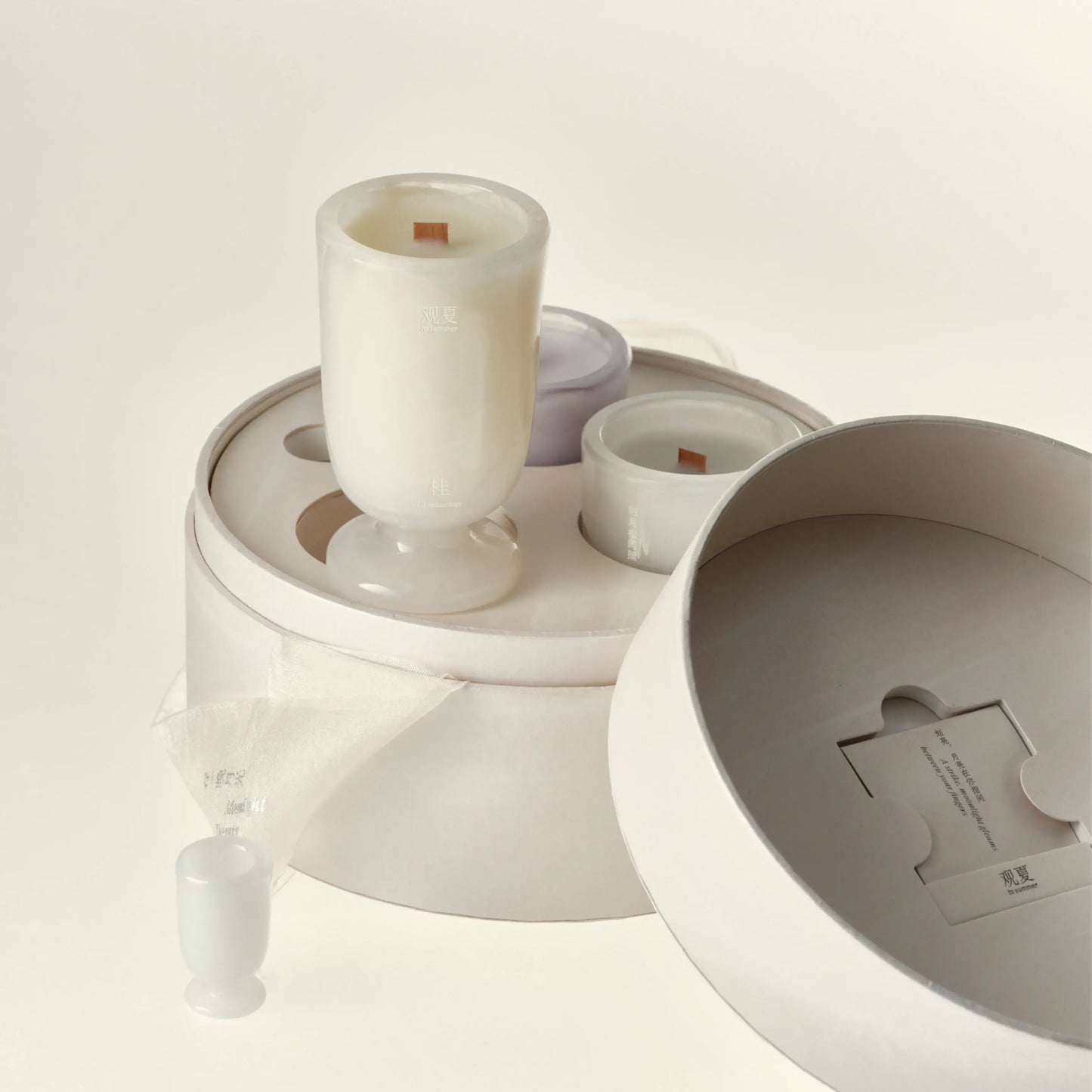 【NEW】DROP OF MOON SCENTED WOOD WICK CANDLE - Autumn Limited