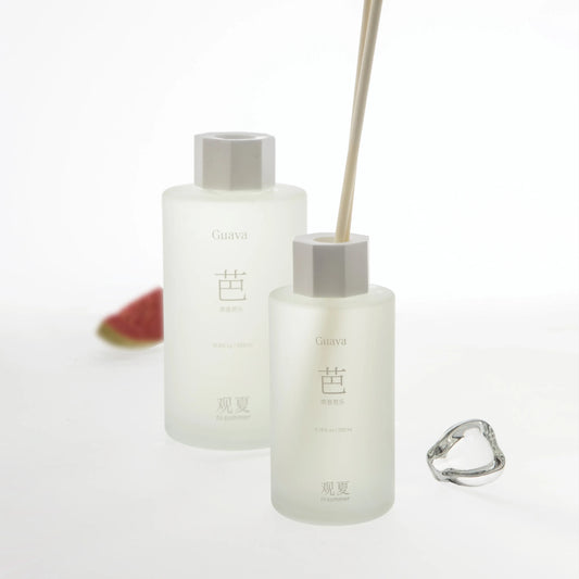 SEASONAL GUAVA MISTY SUMMER REED DIFFUSER